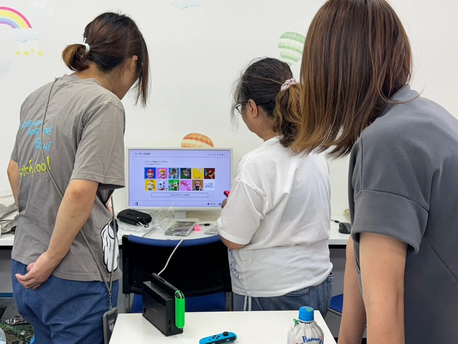 作業風景（ゲーム動作確認）